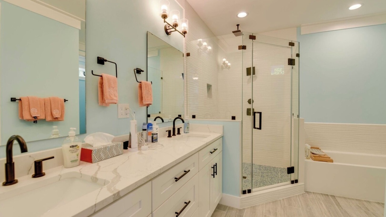 Photo of Bathroom in Midtown