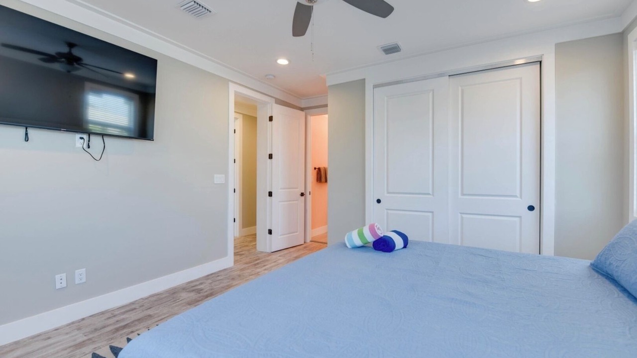 Photo of Bedroom in Midtown