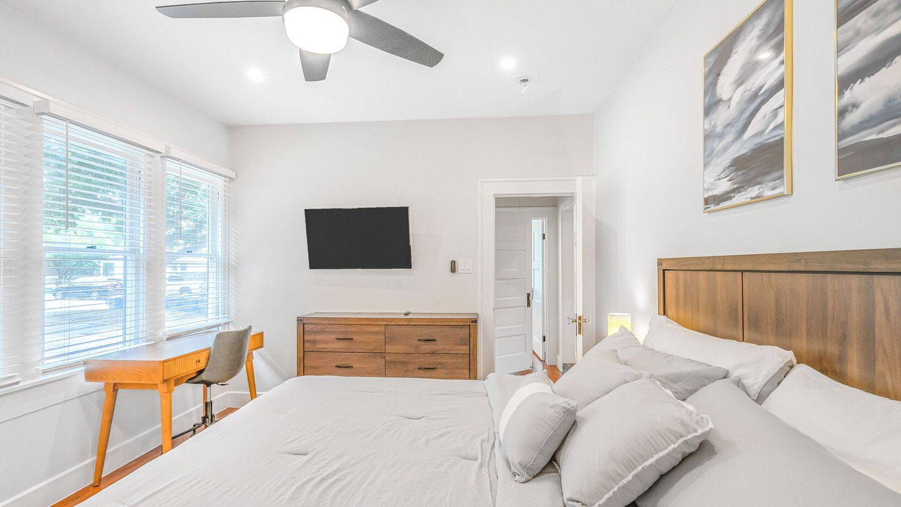 Photo of Bedroom in Hyde Park