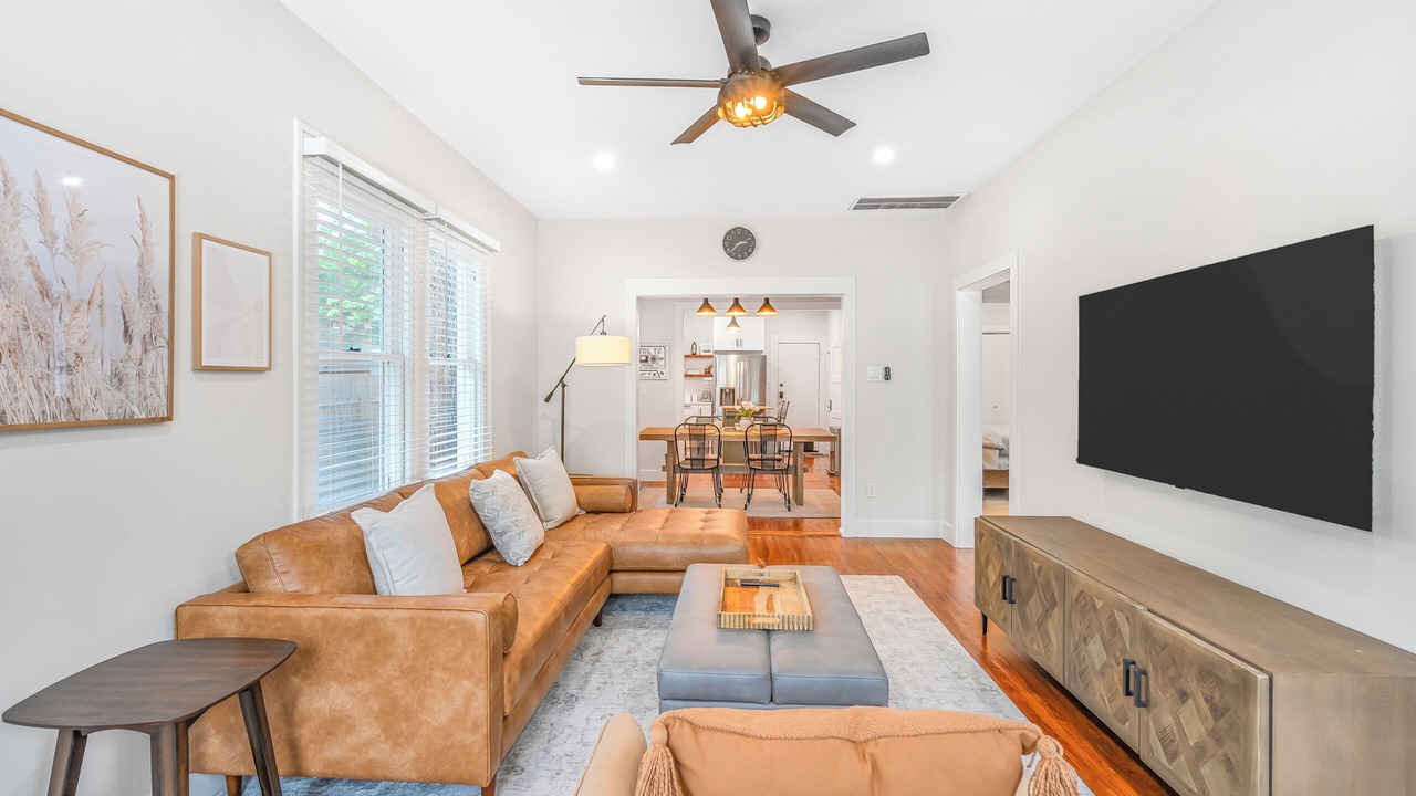 Photo of Livingroom in Hyde Park
