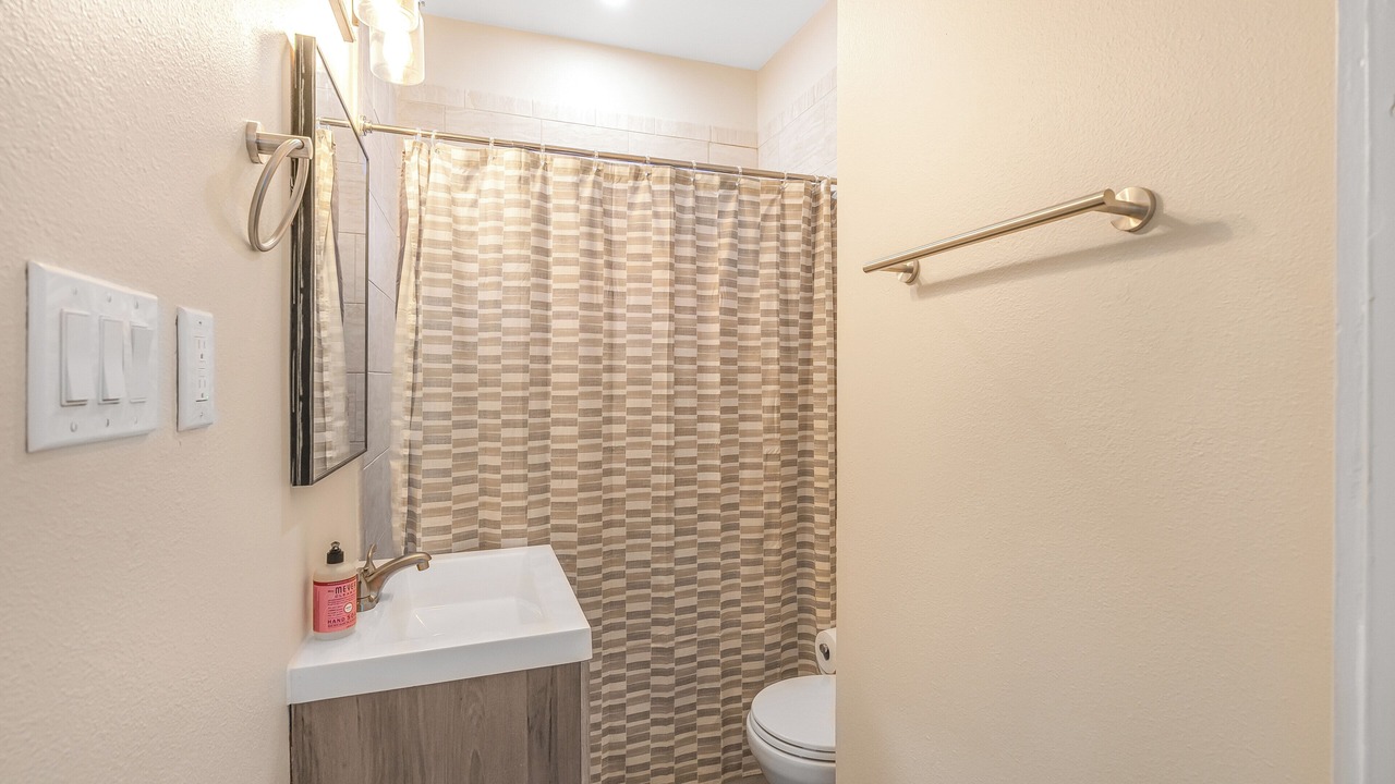 Photo of Bathroom in Hyde Park