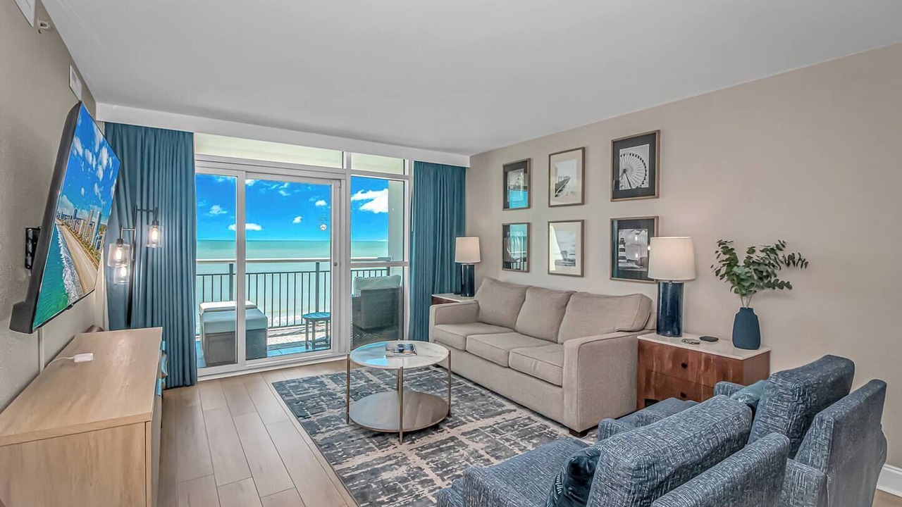 Photo of Livingroom in Downtown Myrtle Beach