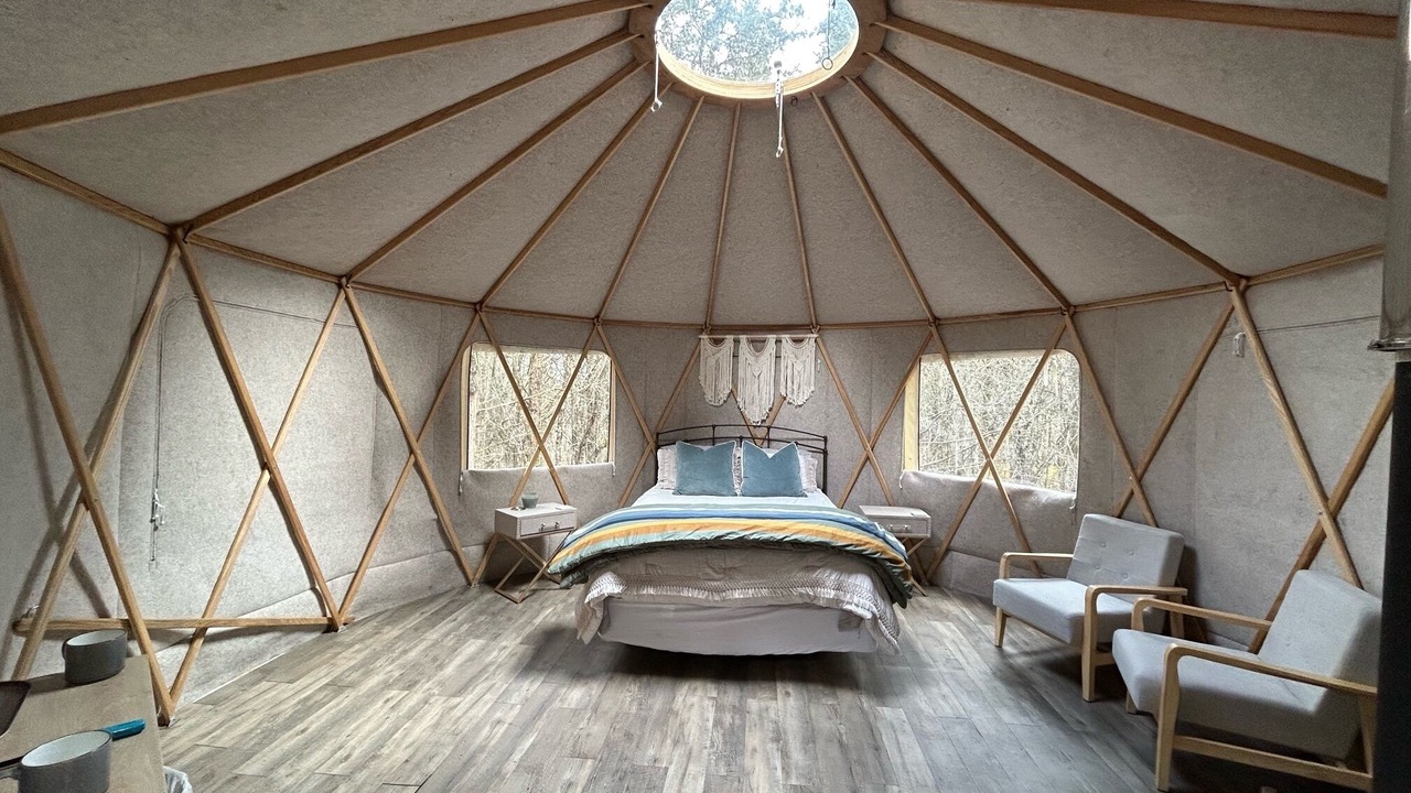 Photo of Bedroom in Greater Napanee