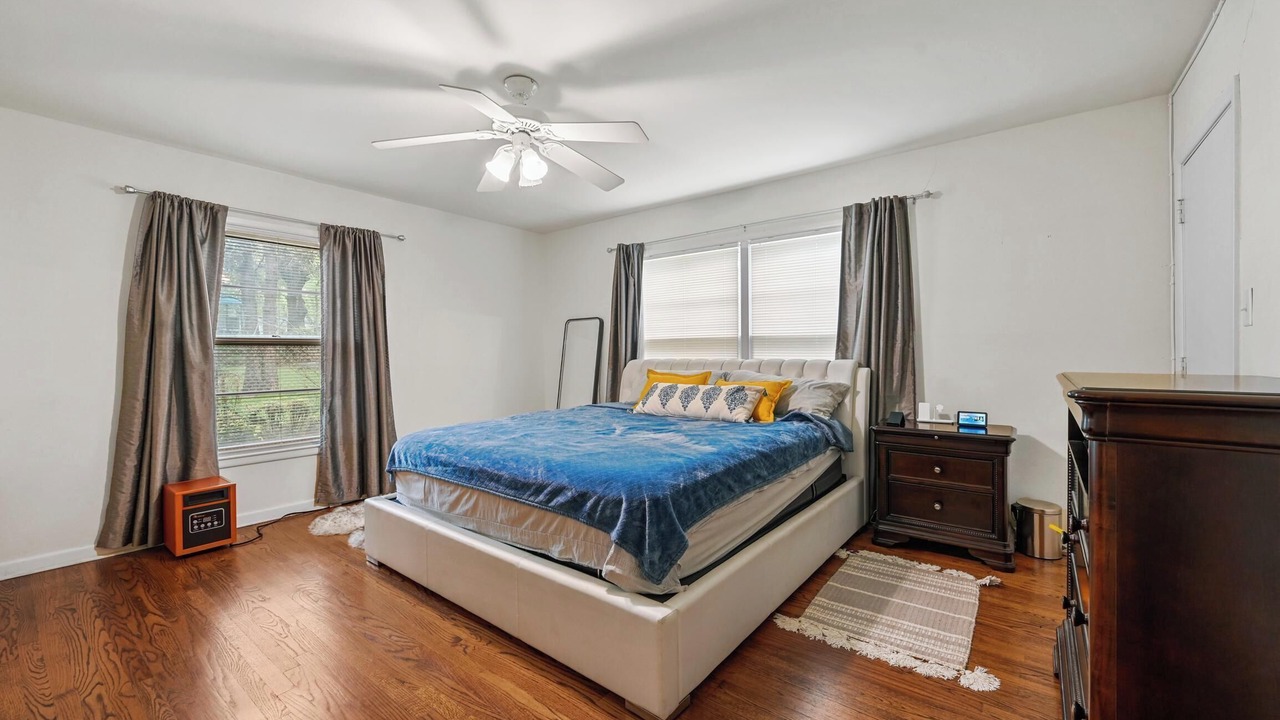Photo of Bedroom in Hurst