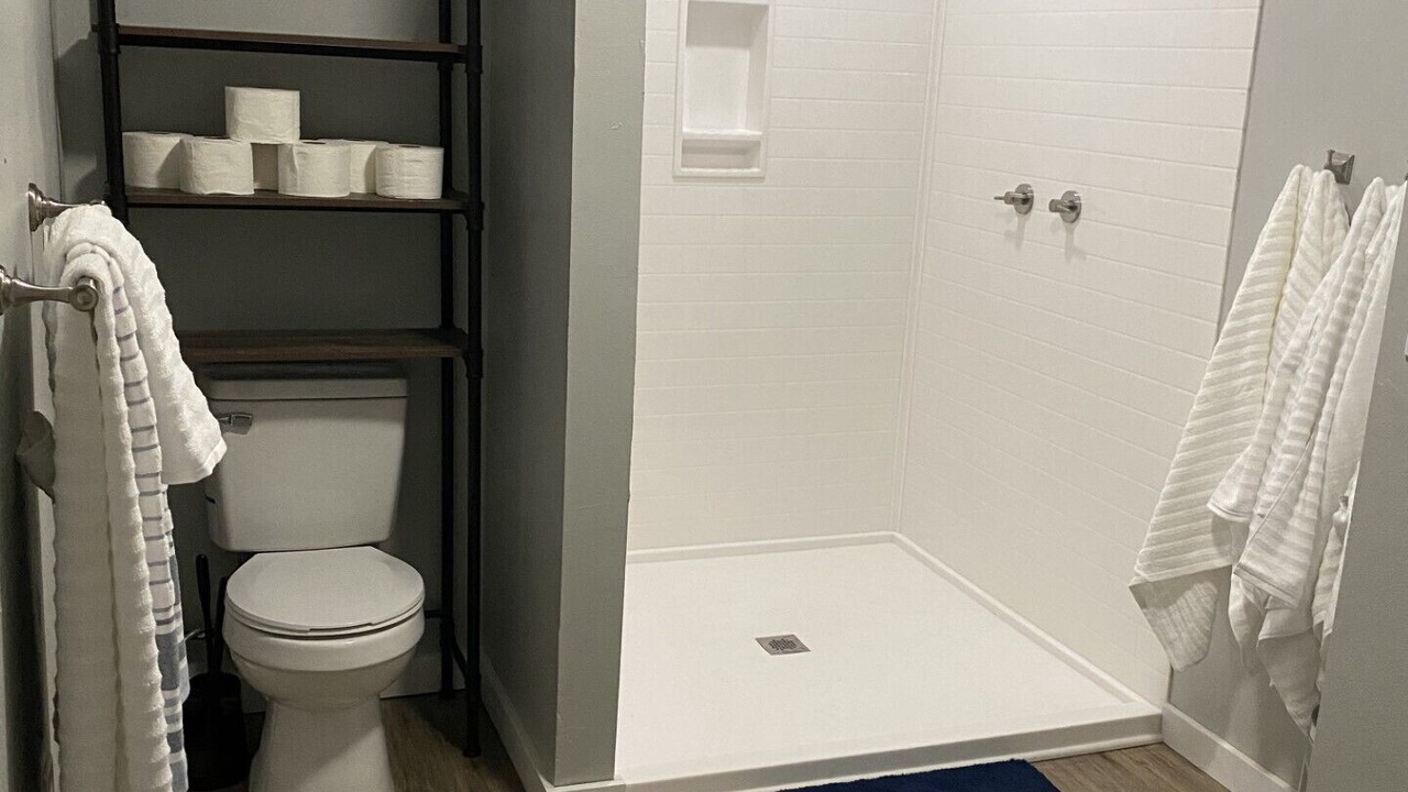 Photo of Bathroom in Greenfield