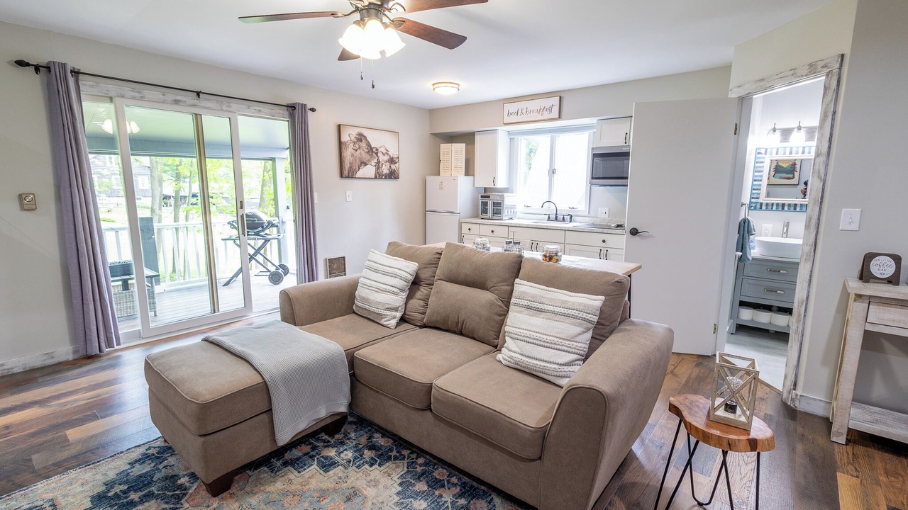 Photo of Livingroom in Canandaigua