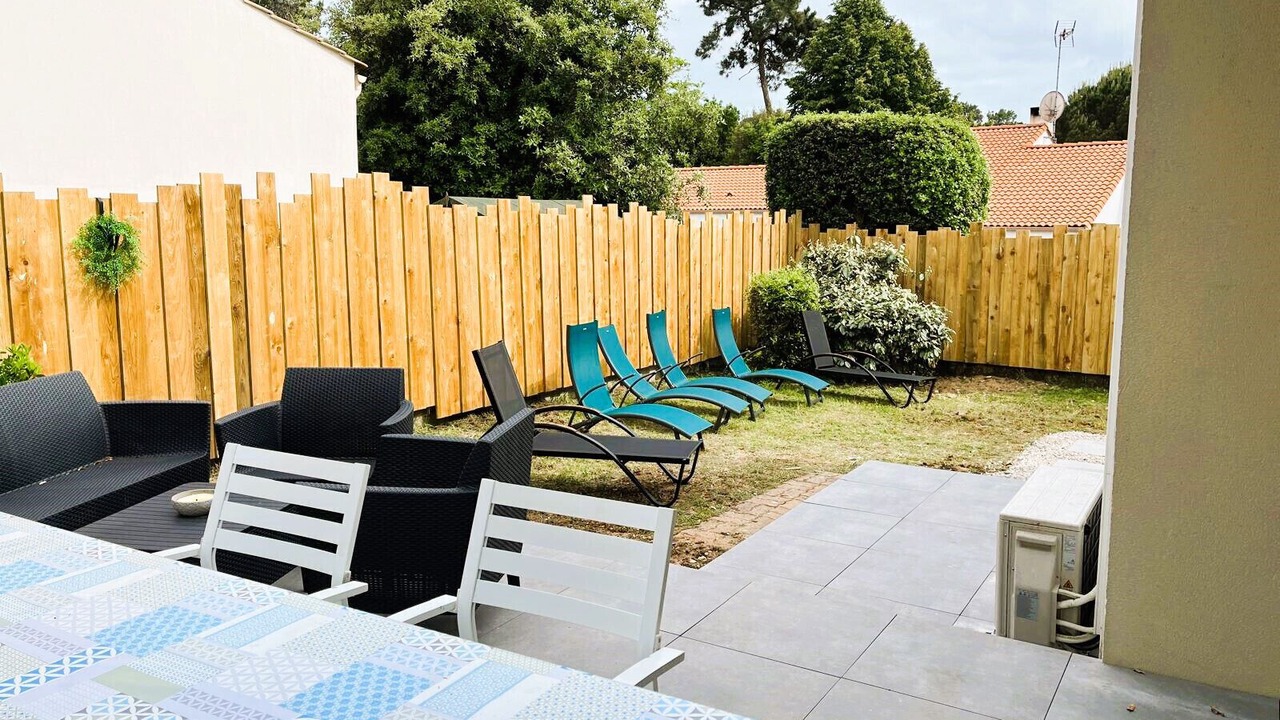 Photo of Patio Balcony in Jard-sur-Mer
