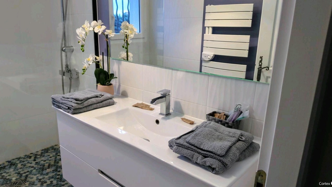 Photo of Bathroom in Cabries