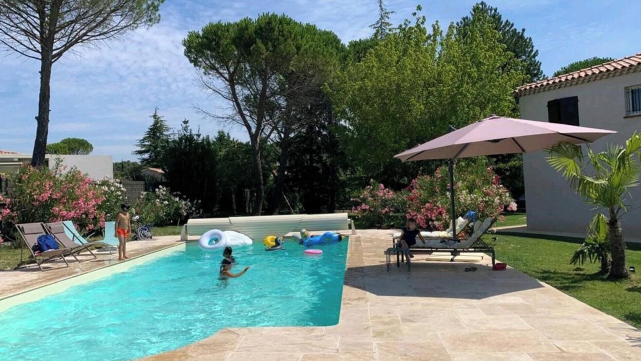 Photo of Outdoor in Cabries