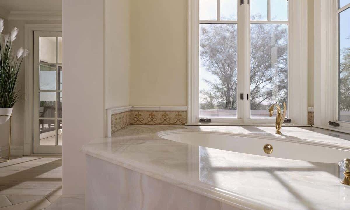 Photo of Bathroom in Pinnacle Peak