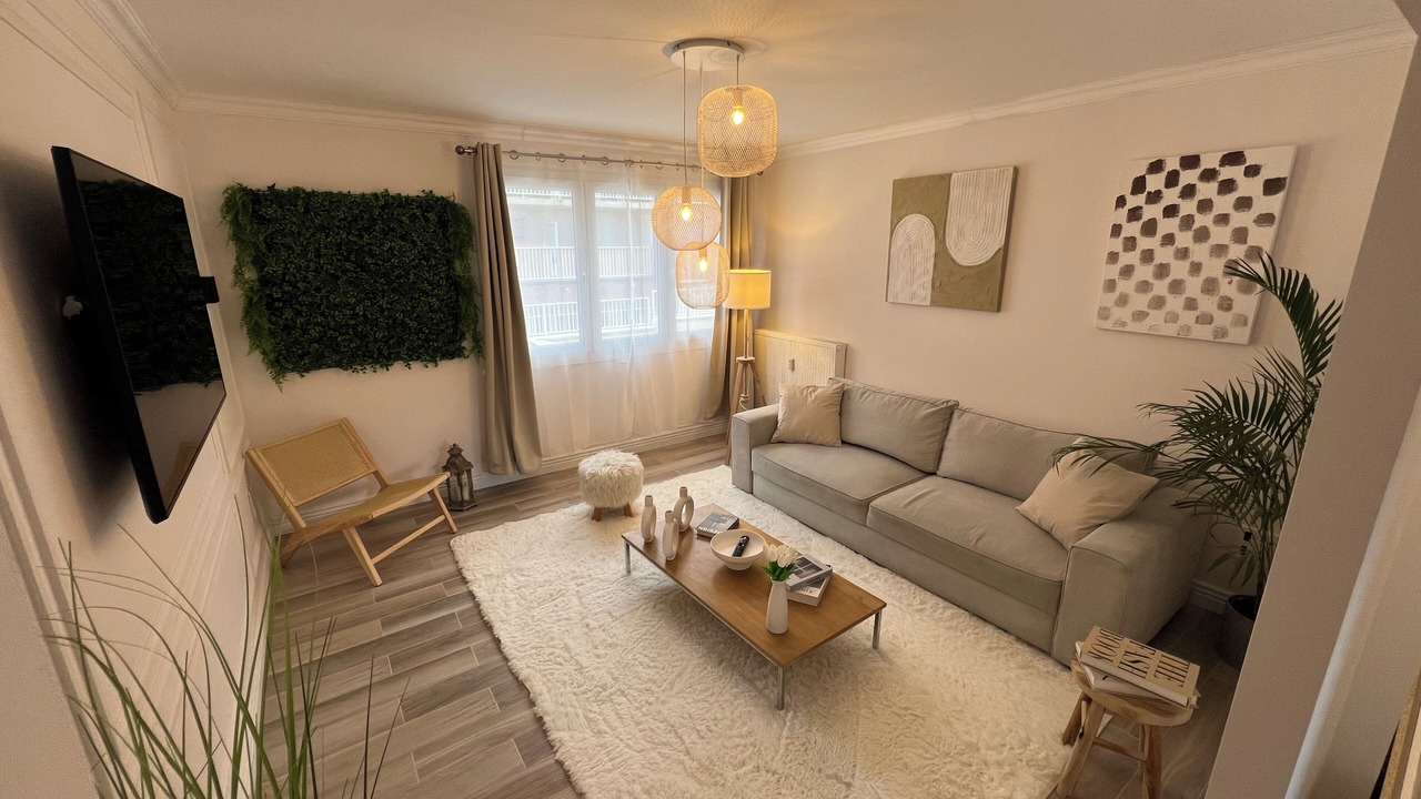 Photo of Livingroom in Saint-Honore - Jeanne d'Arc