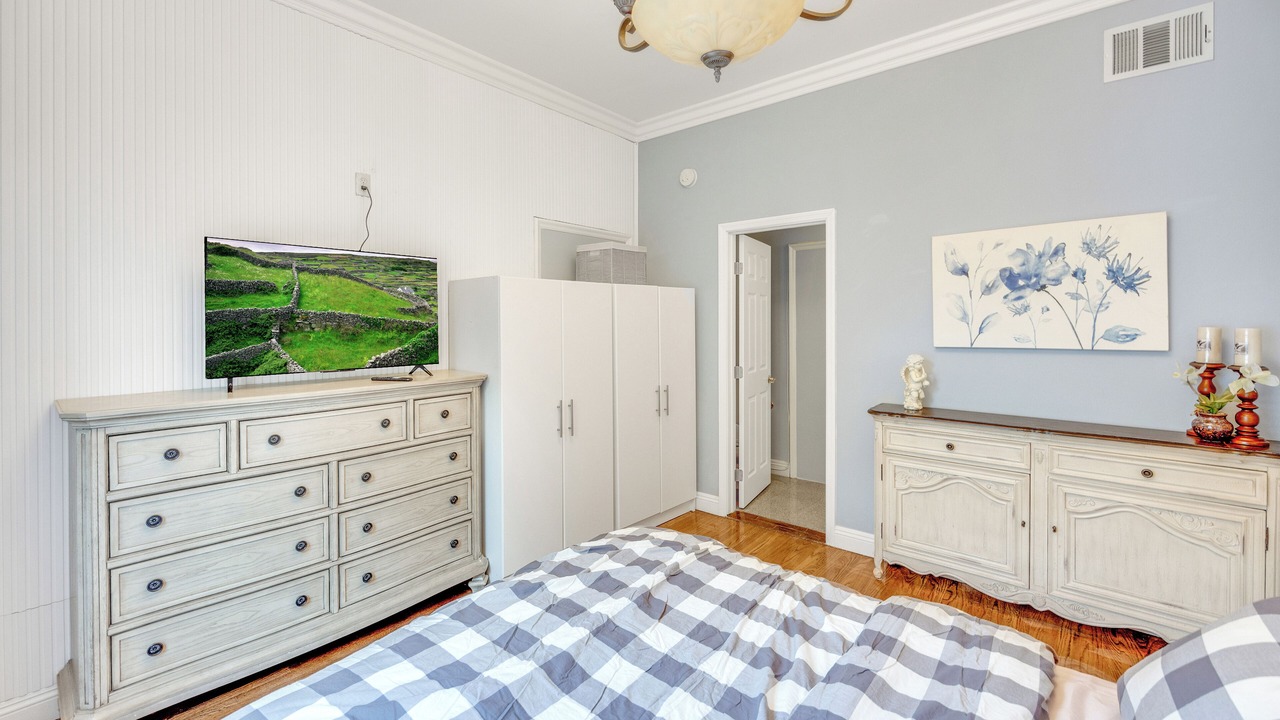 Photo of Bedroom in East Pasadena