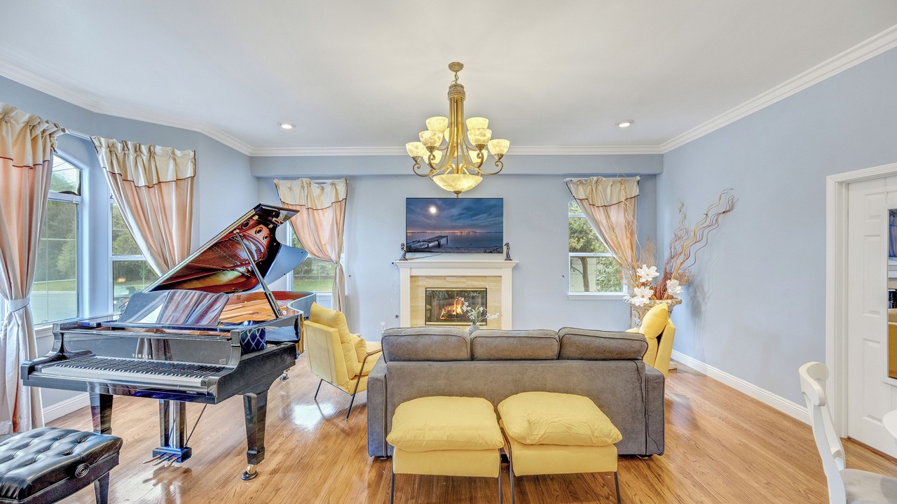 Photo of Livingroom in East Pasadena