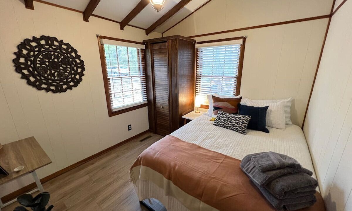 Photo of Bedroom in Chester Gap