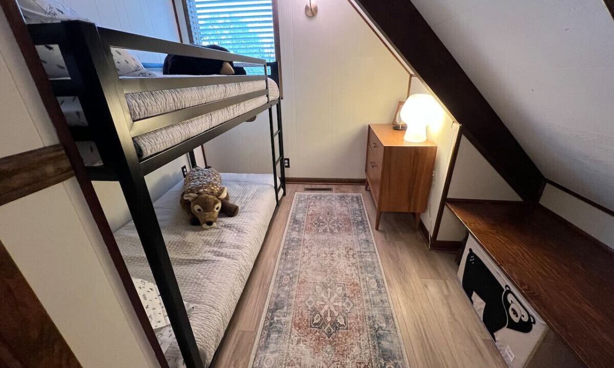 Photo of Bedroom in Chester Gap