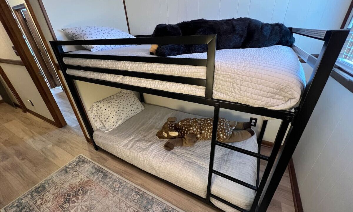 Photo of Bedroom in Chester Gap