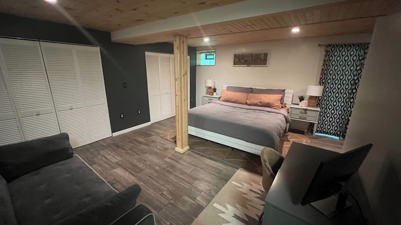 Photo of Bedroom in Huey