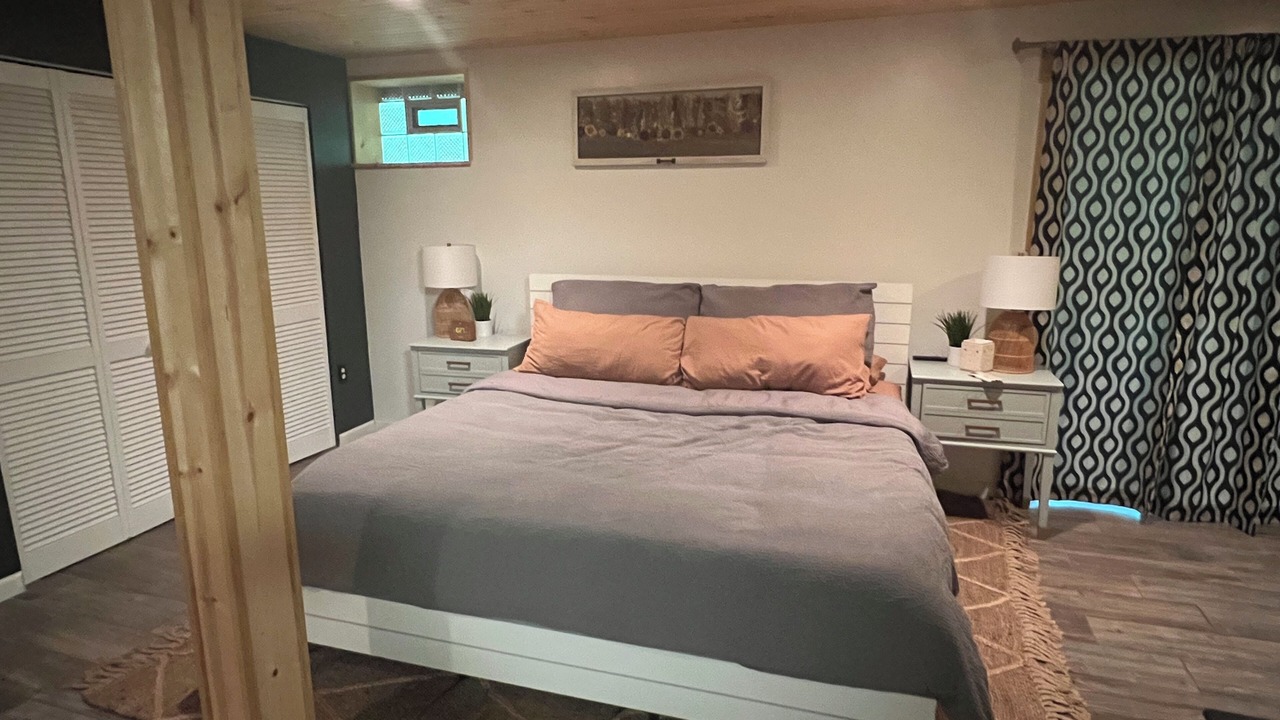 Photo of Bedroom in Huey