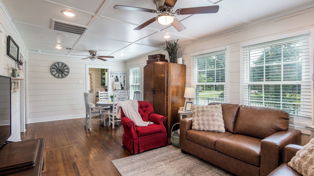 Photo of Livingroom in Tomball