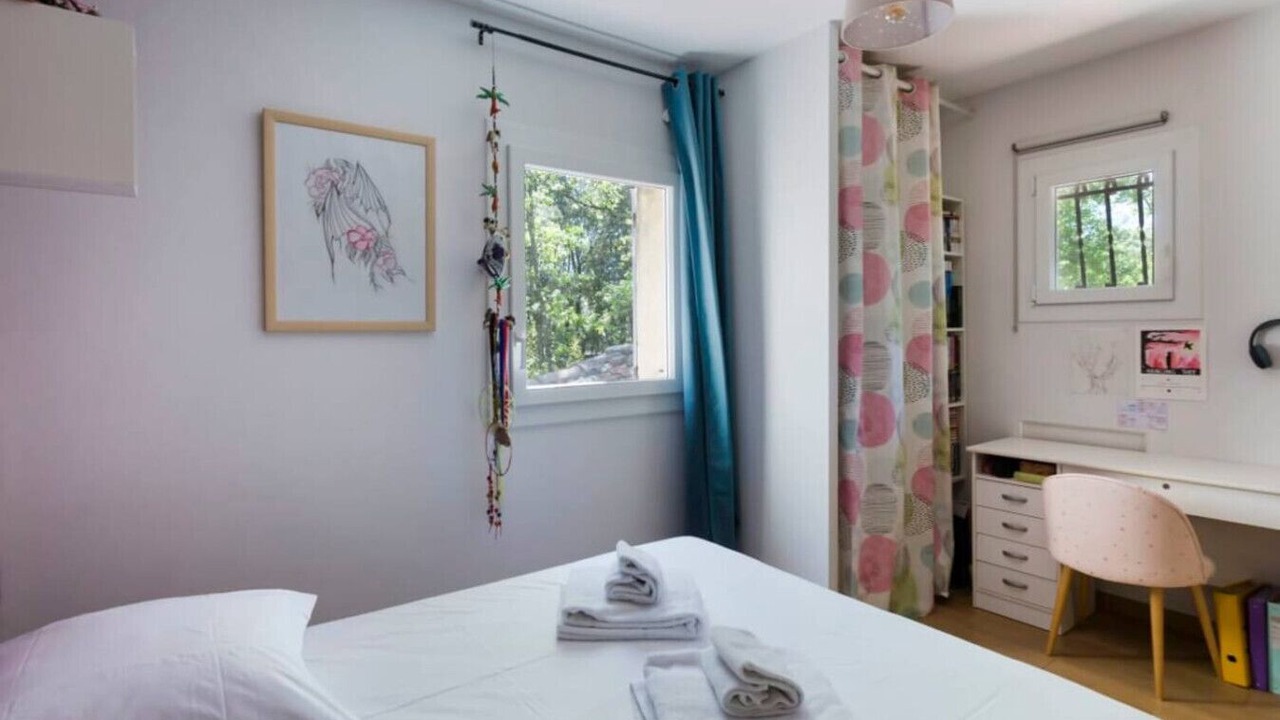 Photo of Bedroom in Roquefort-les-Pins