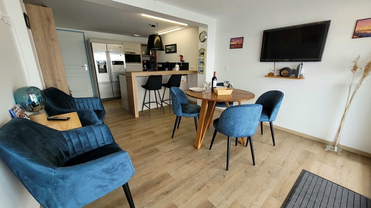 Photo of Others in Locmiquelic