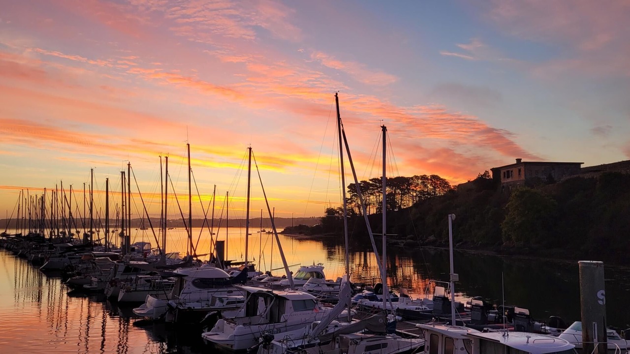 Photo of Others in Locmiquelic