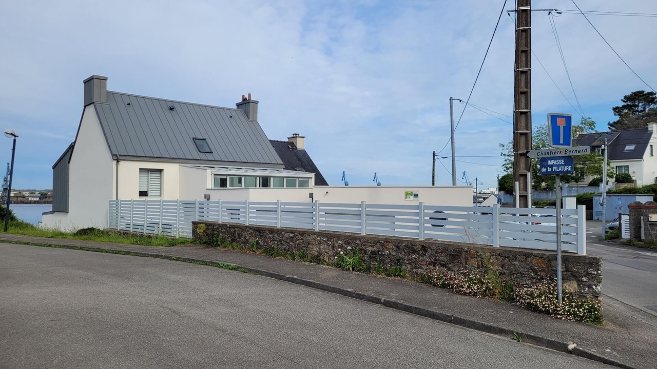 Photo of Outdoor in Locmiquelic