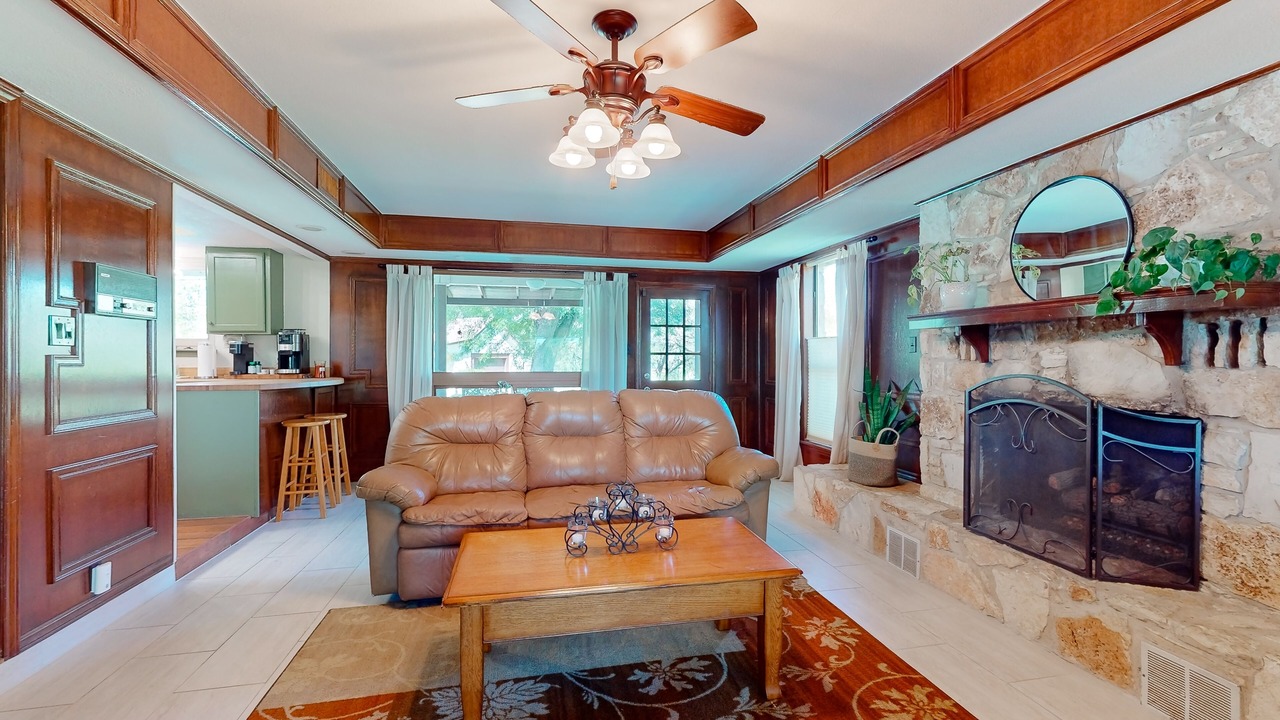 Photo of Livingroom in Brushy Creek