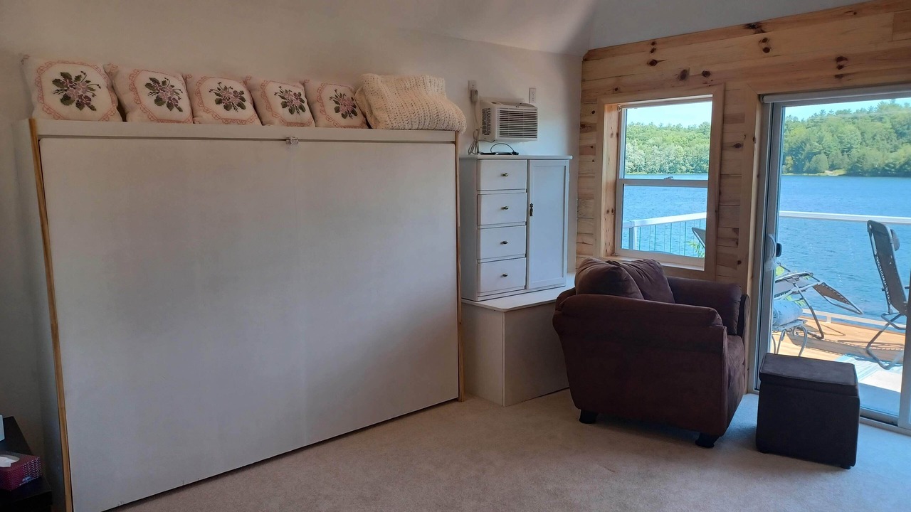 Photo of Livingroom in Frontenac