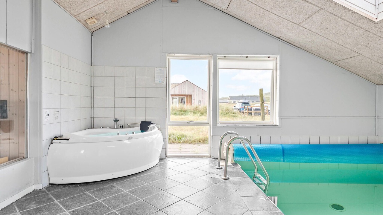 Photo of Outdoor in Vrist Strand