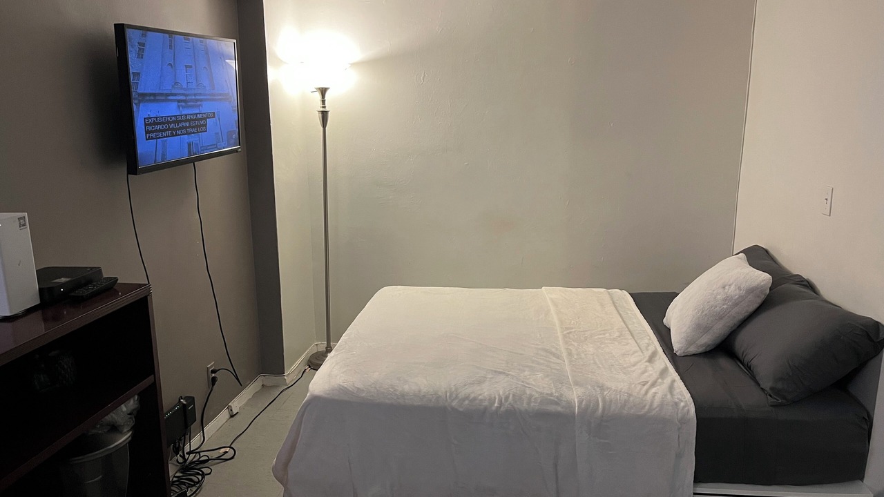 Photo of Bedroom in Spuyten Duyvil