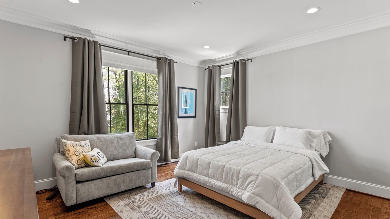 Photo of Bedroom in Arlington