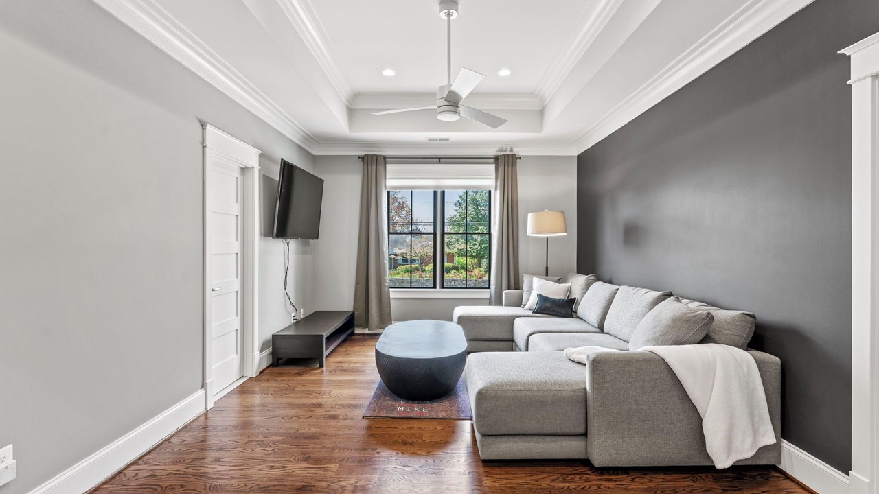 Photo of Livingroom in Arlington