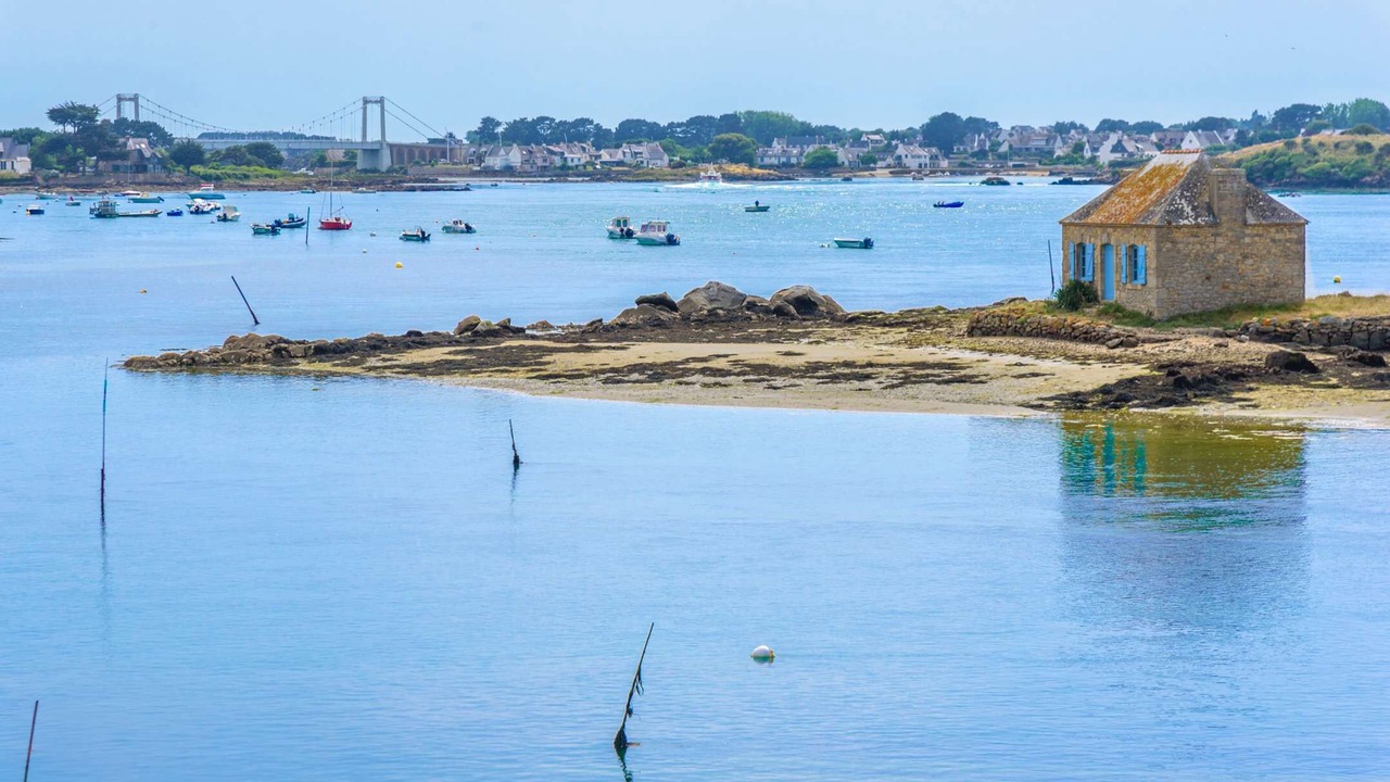 Photo of Others in Etel