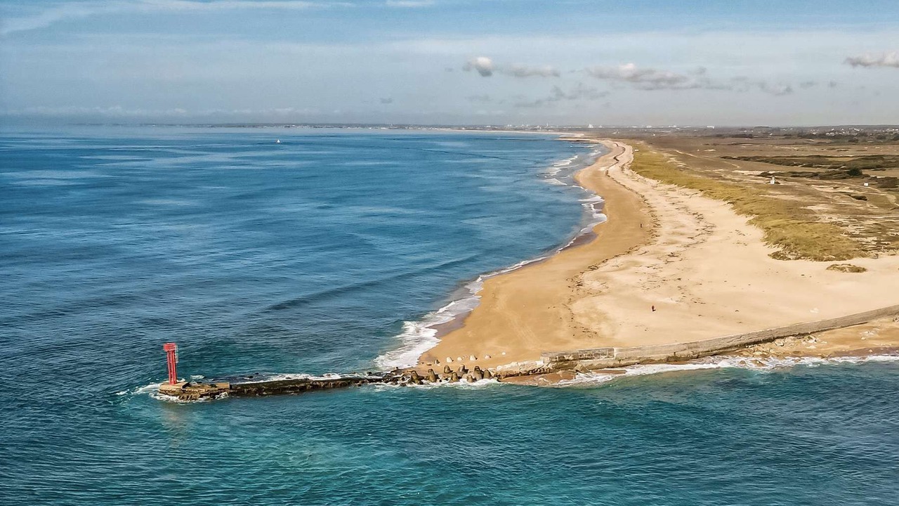 Photo of Others in Etel