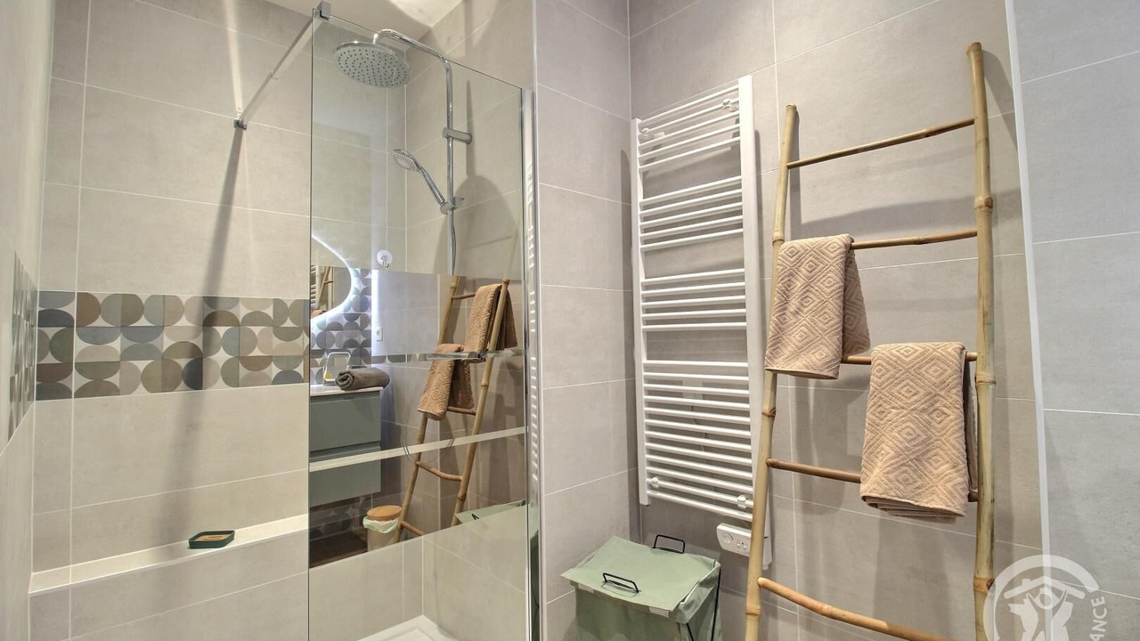 Photo of Bathroom in Tregastel