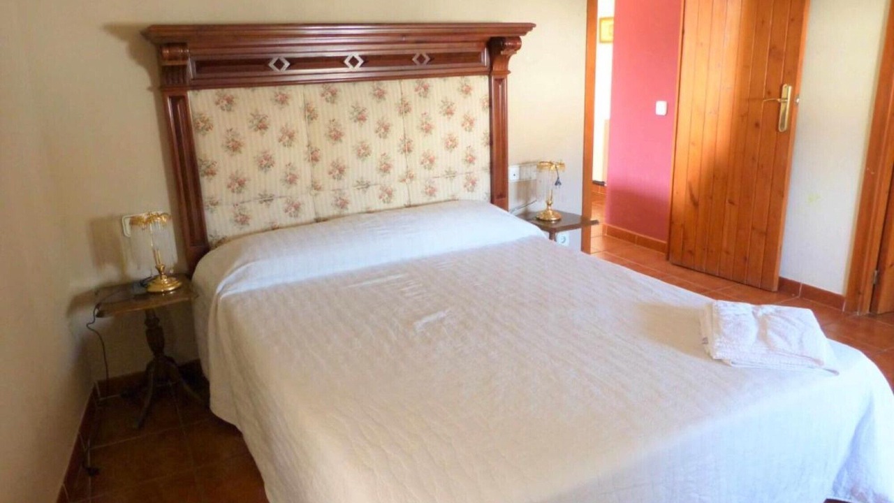 Photo of Bedroom in Alcover