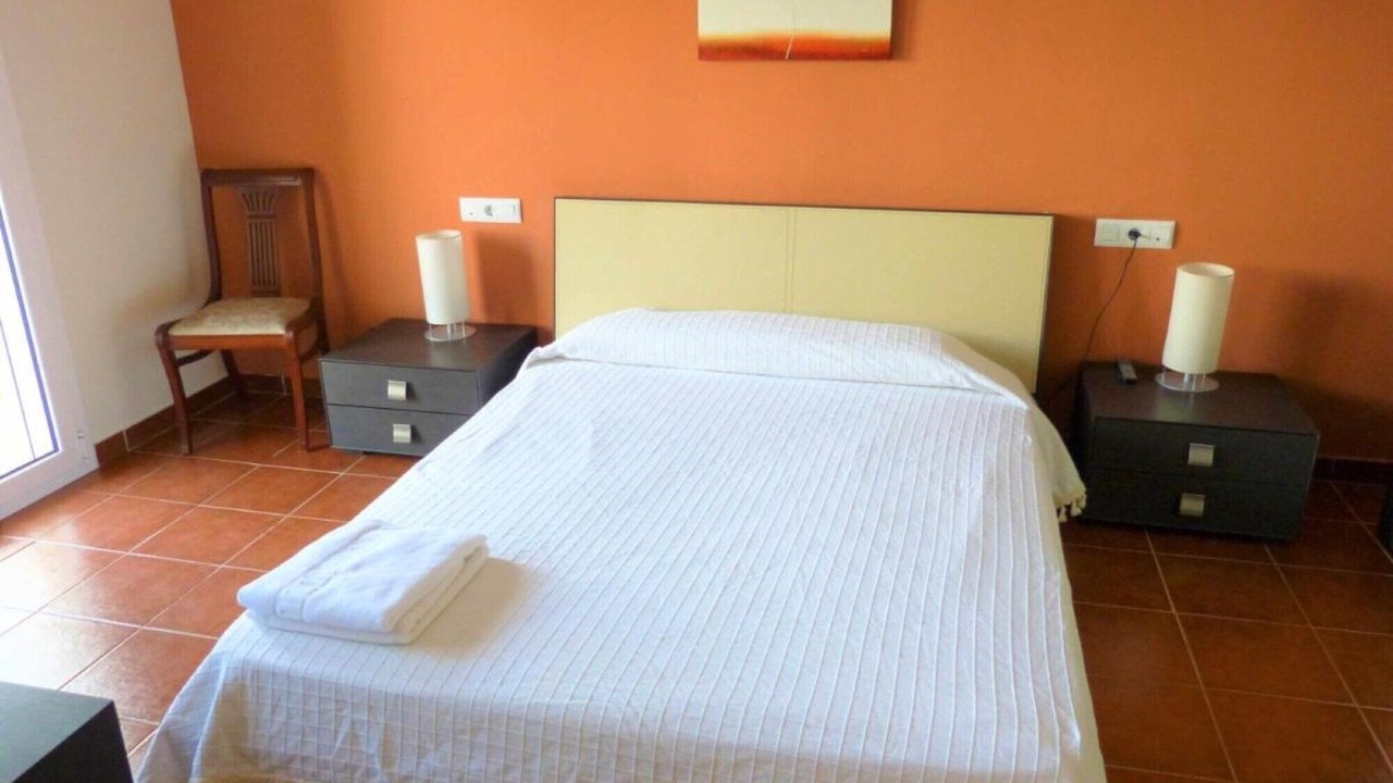 Photo of Bedroom in Alcover