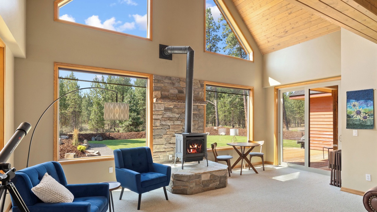 Photo of Livingroom in Cle Elum