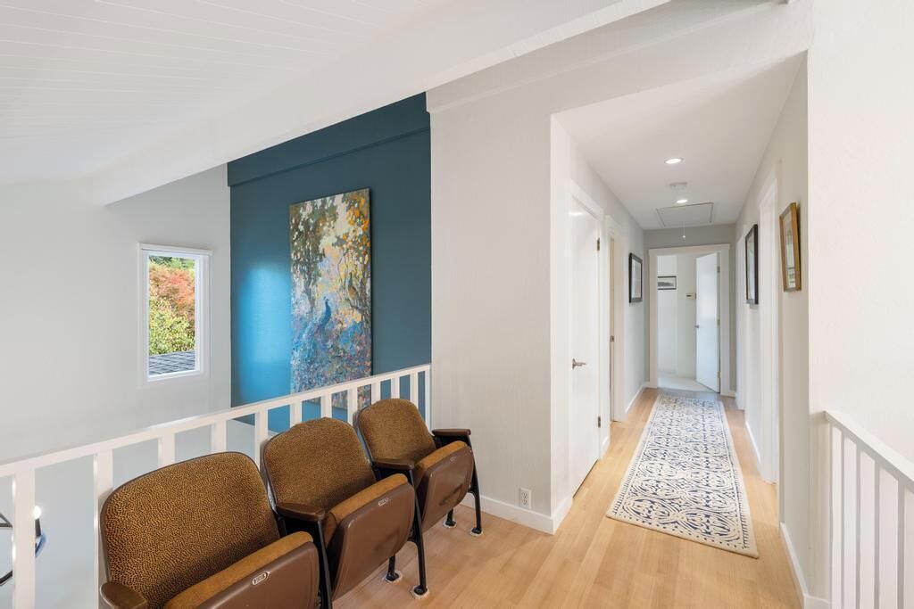 Photo of Others in San Anselmo