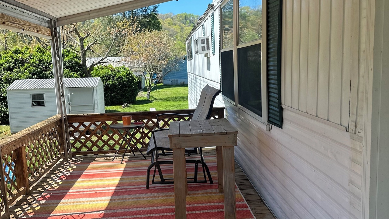 Photo of Patio Balcony in Pence Springs