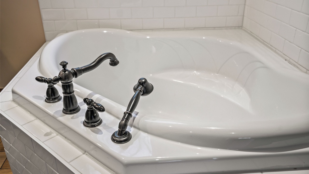 Photo of Bathroom in Dysart et al