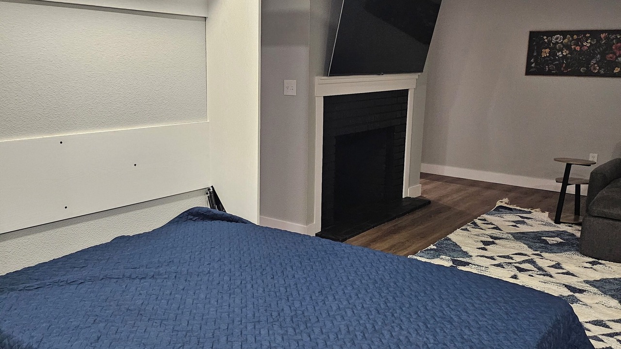 Photo of Bedroom in Whitney
