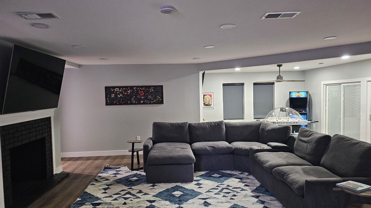 Photo of Livingroom in Whitney