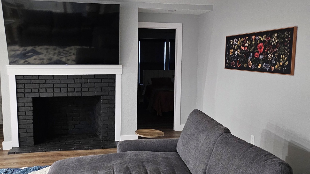 Photo of Livingroom in Whitney