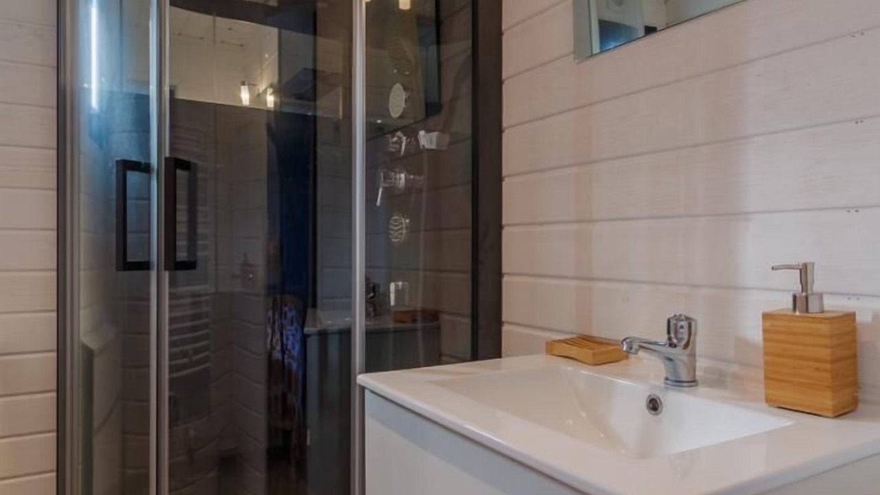 Photo of Bathroom in Saint-Thibaud-de-Couz