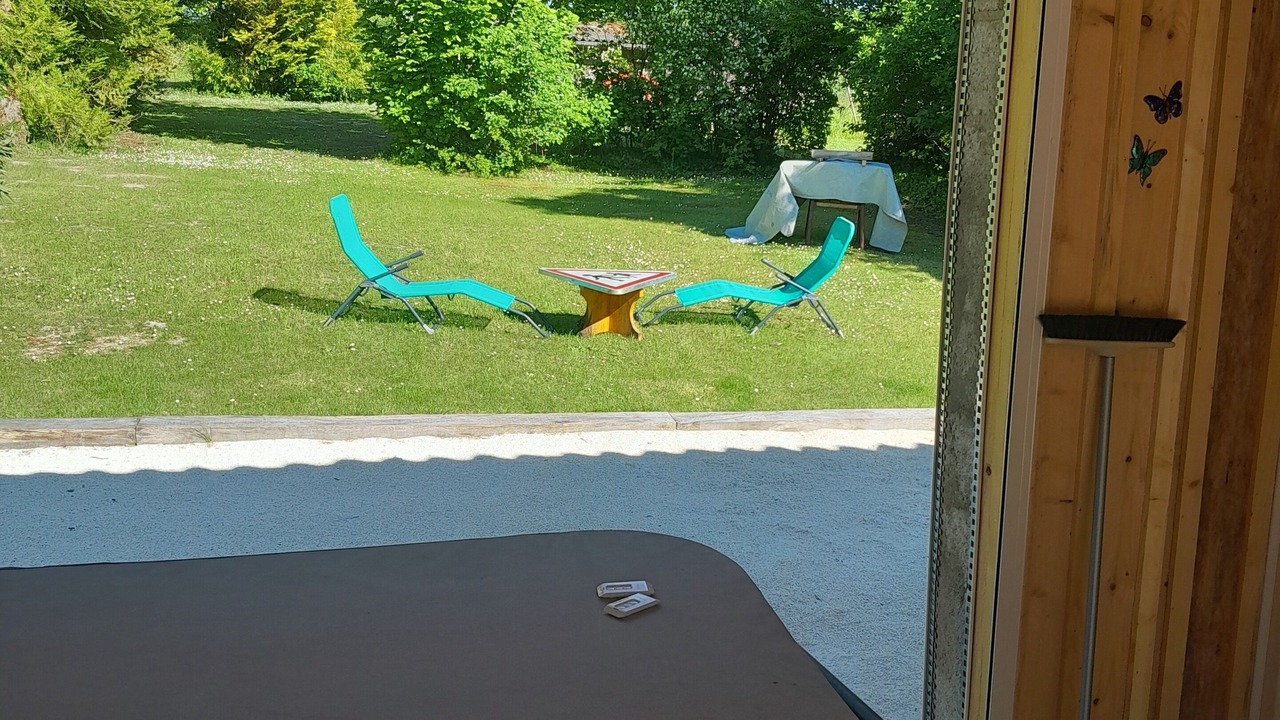 Photo of Patio Balcony in Bertric-Buree