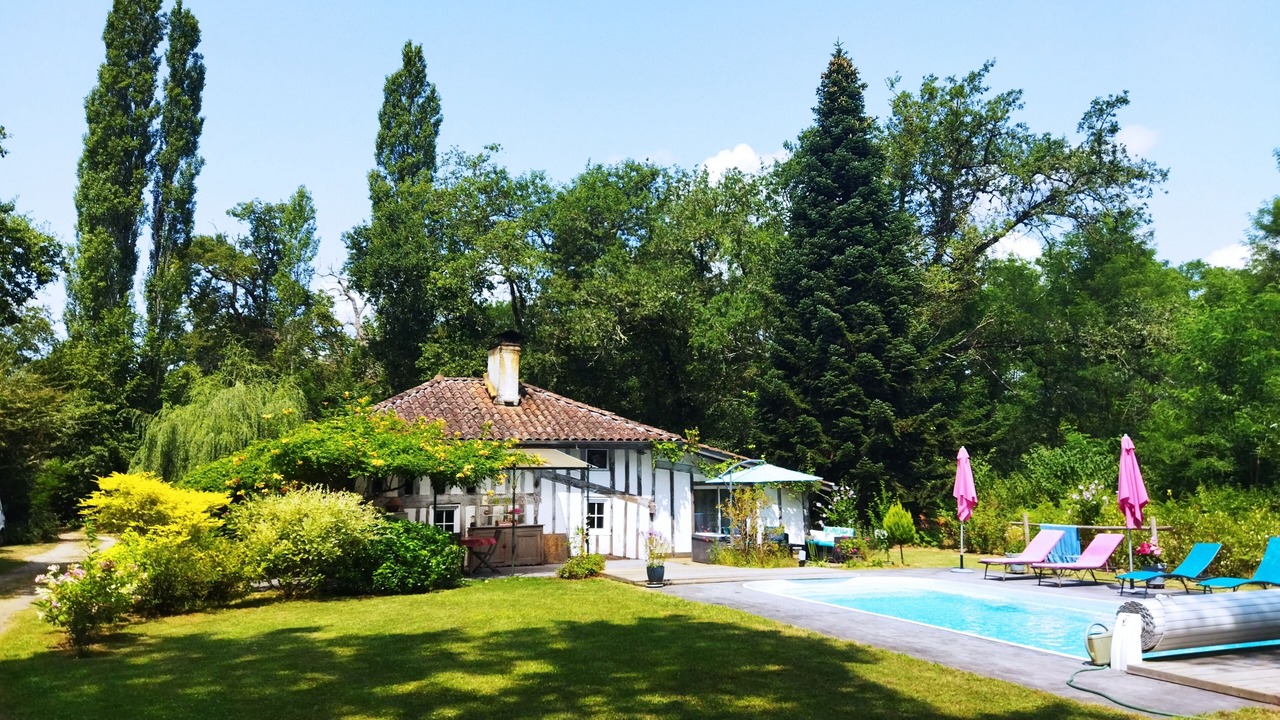 Photo of Outdoor in Luglon