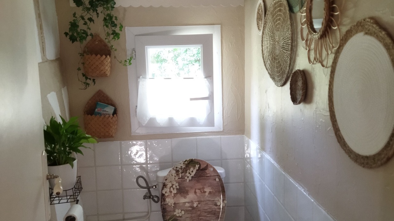 Photo of Bathroom in Luglon