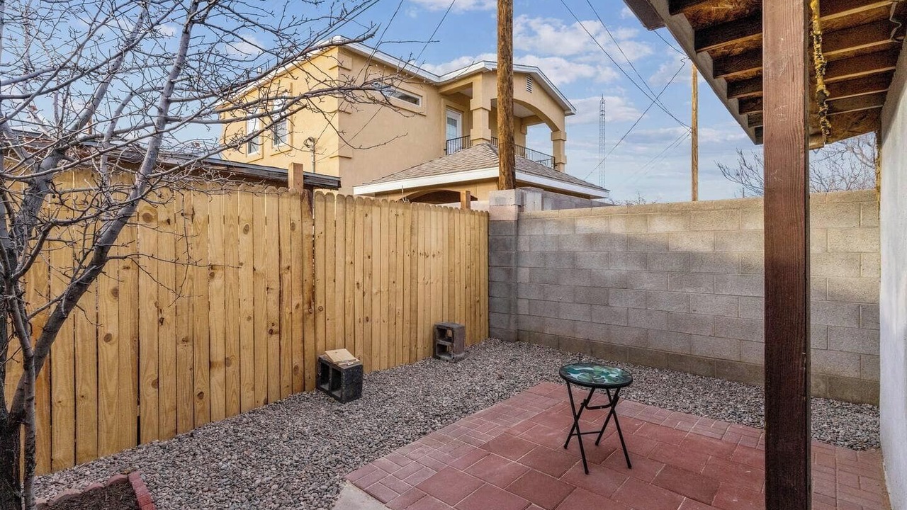 Photo of Others in Albuquerque